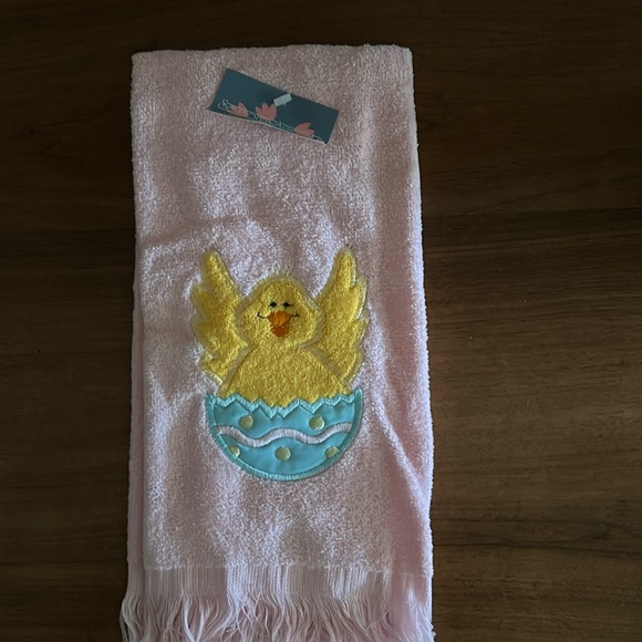 Easter hand towel - Picture 1 of 2